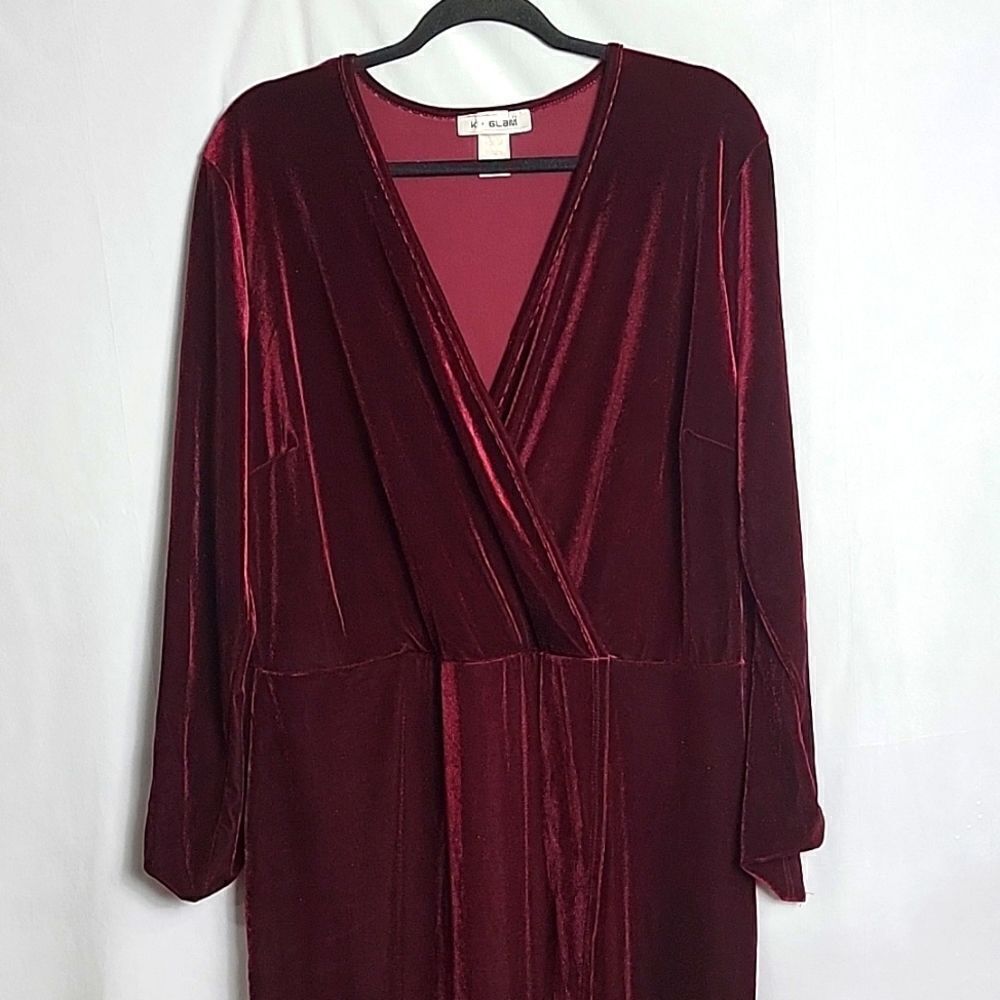 K GLAM.. Burgundy dress..